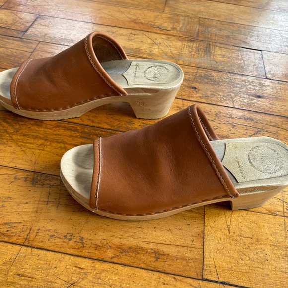 No. 6 Daria Clog mid heel in Caramel, size 38 - Picture 5 of 7